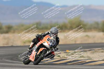 media/Nov-16-2025-Race Pace (Sun) [[8c5fa54630]]/Verified Riders/7-Turn 4 (1155am)/